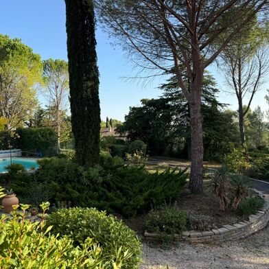 Terrain  735000 €