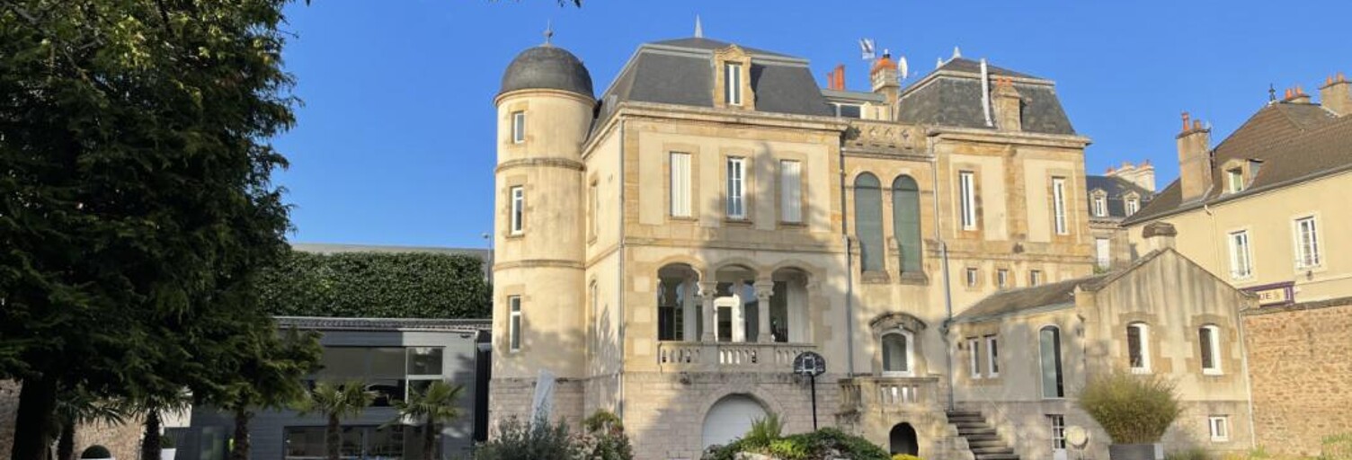 Maison 14 Pièces 583 m² à vendre à Autun (71400)