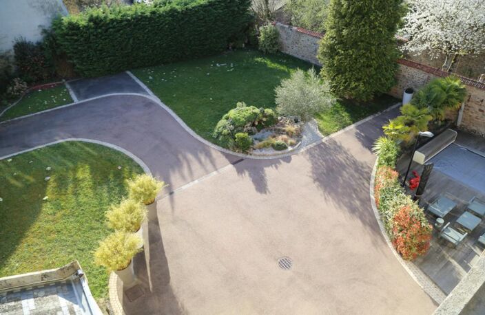 Hôtel particulier de 583 m² sur 1 255 m² de terrain clos de murs — photo 2