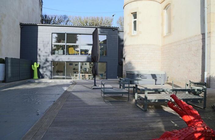 Hôtel particulier de 583 m² sur 1 255 m² de terrain clos de murs — photo 5
