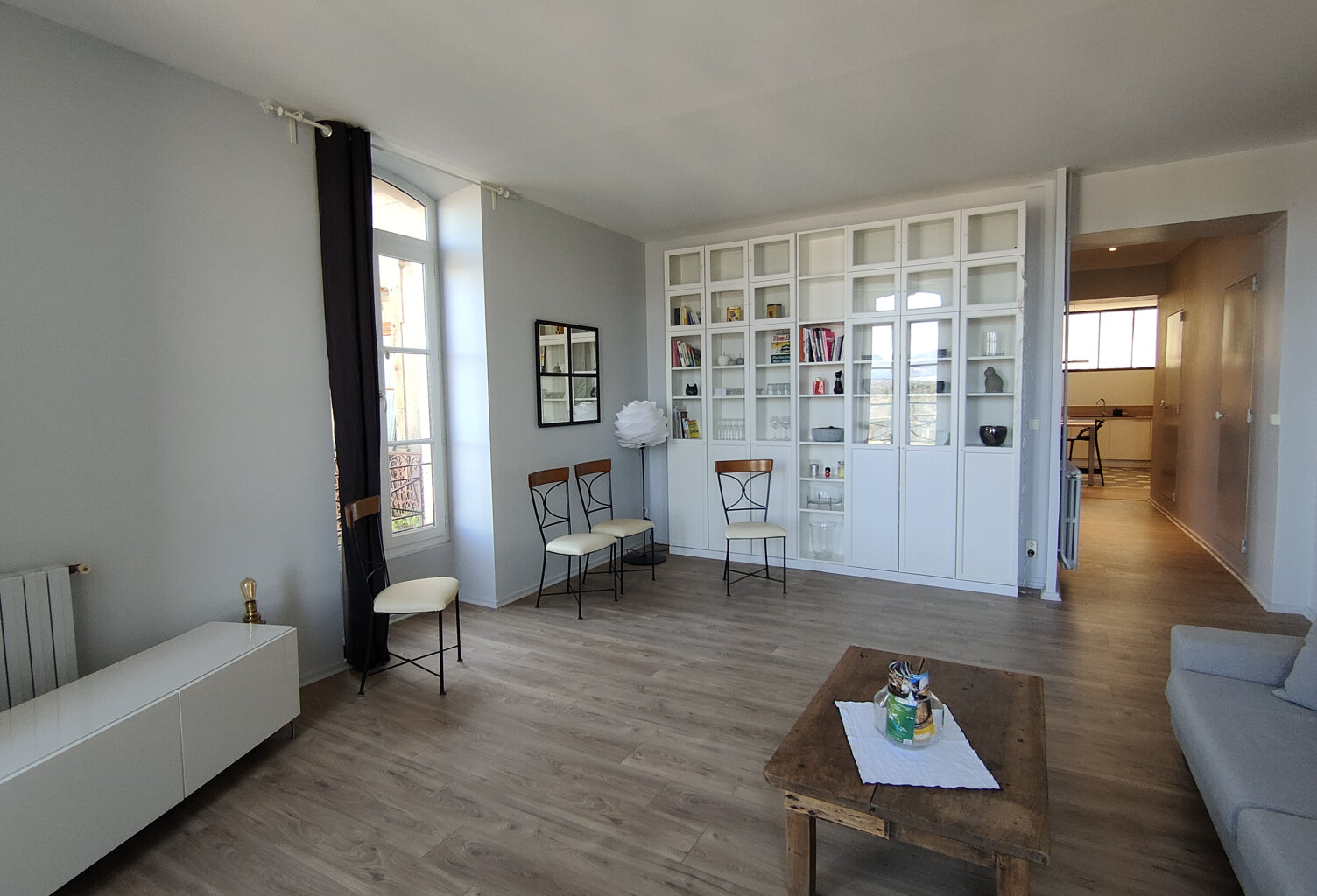 BEL APPARTEMENT BOURGEOIS CENTRE VILLE AUBENAS — photo 1