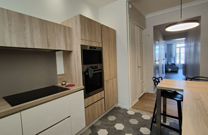 BEL APPARTEMENT BOURGEOIS CENTRE VILLE AUBENAS — photo 4