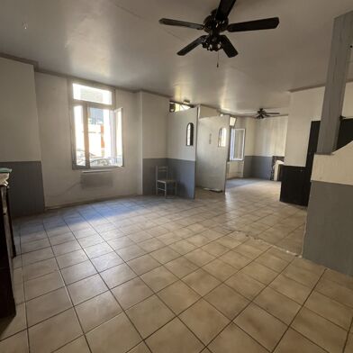 Commerce  100000 €