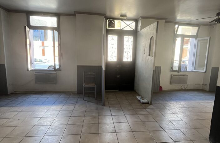 local commercial libre face aux Halles — photo 3