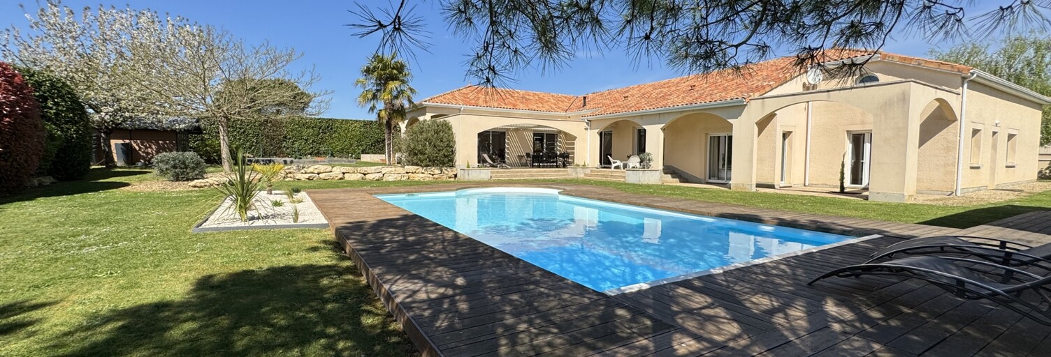 Maison 10 Pièces 260 m² à vendre à Buxerolles (86180)