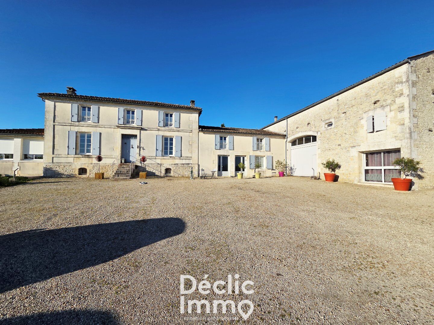 Villa / Maison  T17 à vendre Mérignac 16200