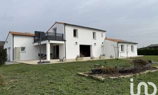 Maison 7 Pièces 158 m² à vendre à Saint-Hilaire-la-Palud (79210)