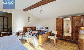 Maison 8 Pièces 130 m² à vendre à Saint-Genis-Laval (69230)