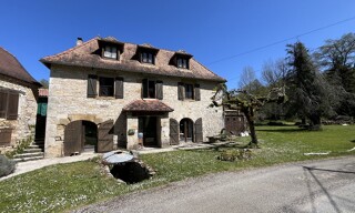 Maison 10 Pièces 227 m² à vendre à La Chapelle-aux-Saints (19120)