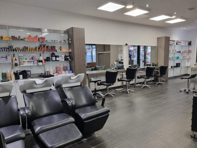 Fonds de commerce salon de coiffure — photo du bien