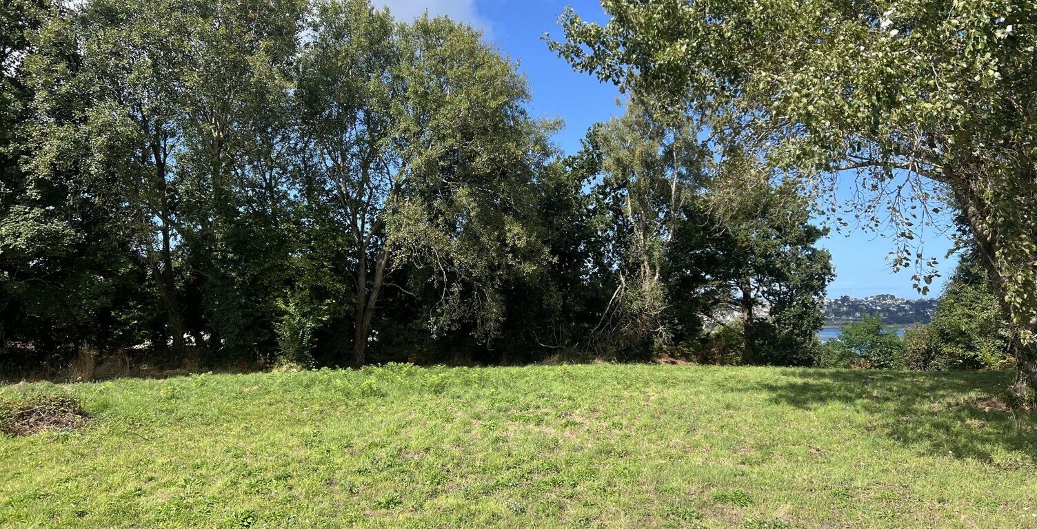 Terrain constructible - 1015m² - Louannec — photo 1