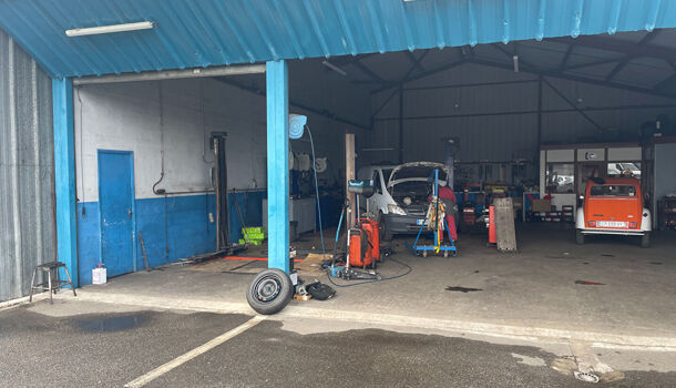 Local commercial 4 pièces  à vendre Lons 64140