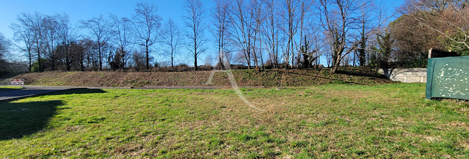 Terrain  1184 m² à vendre à Idron (64320)