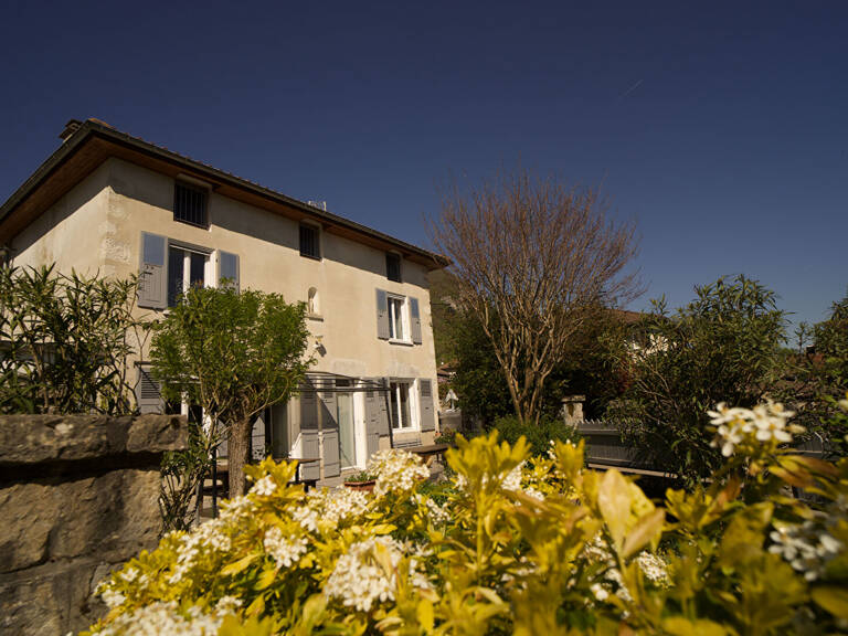 Maison Noyarey 6 pièce(s) 156 m2 — photo 1