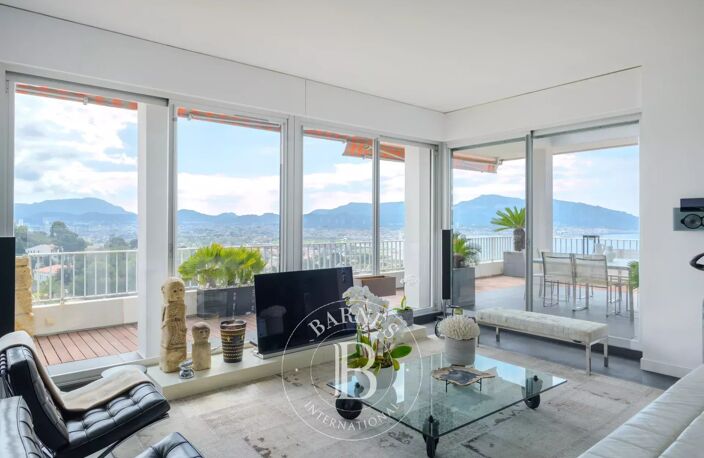 VENTE CONFIDENTIELLE - MARSEILLE - 13007 - ROUCAS BLANC - PENTHO — photo 5