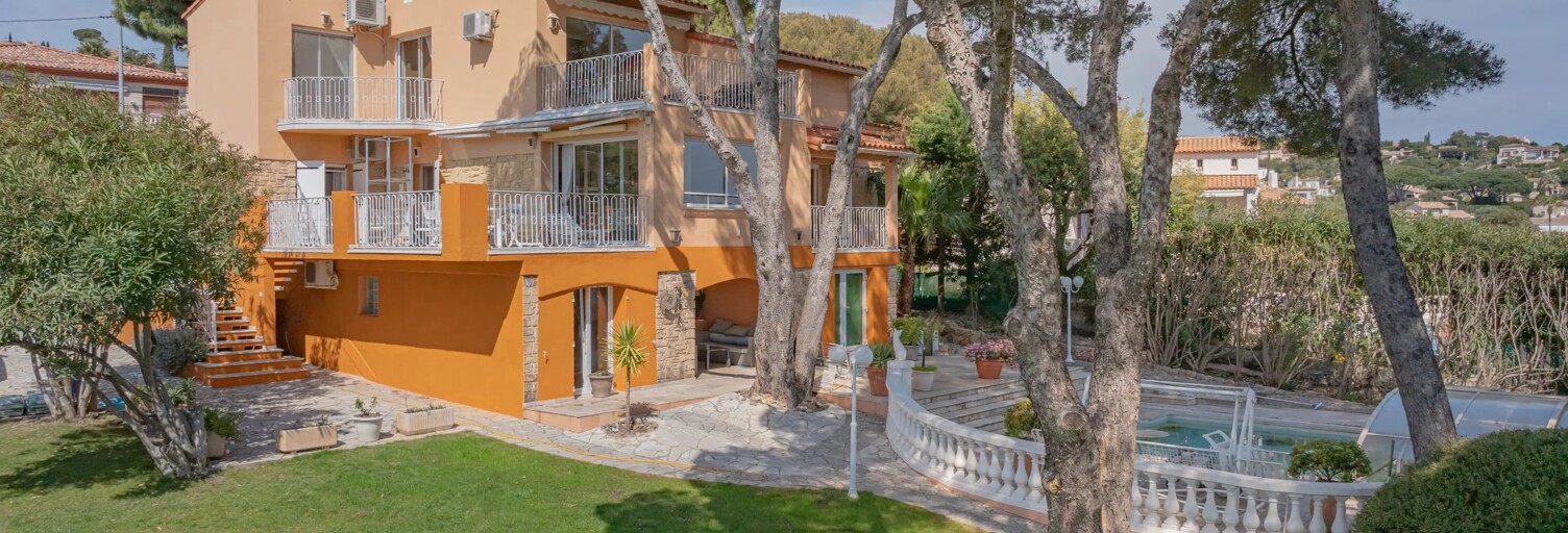 Maison 8 Pièces 230 m² à vendre à Roquebrune-sur-Argens (83380)