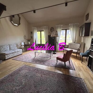 Appartement 5 pièces 364000 €