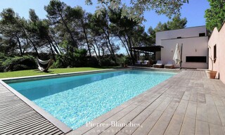 Maison 5 Pièces 197 m² à vendre à Nîmes (30000)