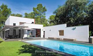 Maison 5 Pièces 197 m² à vendre à Nîmes (30000)