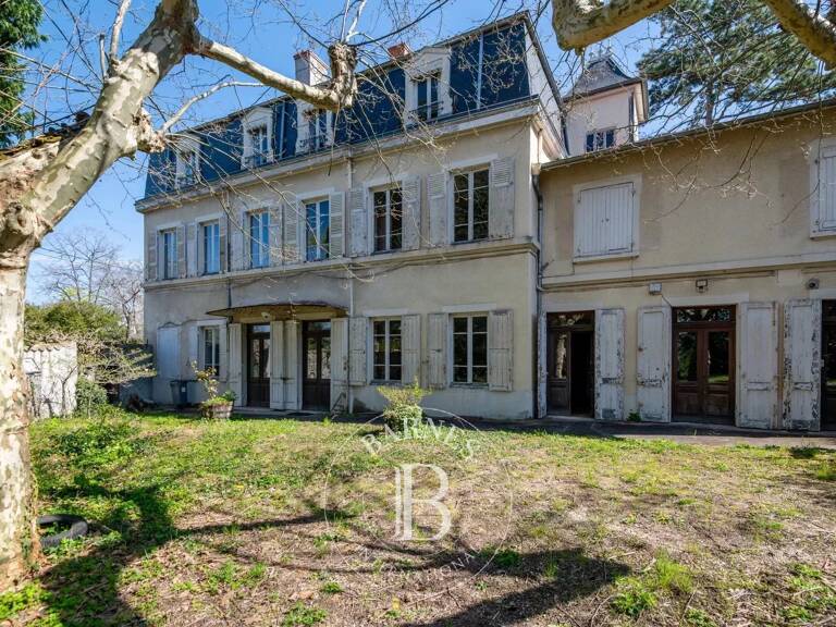 Lyon 5 - Centre  Point du jour - Maison bourgeoise de 352 m² - 8 chambres - Terrain 1 330 m² — photo 1