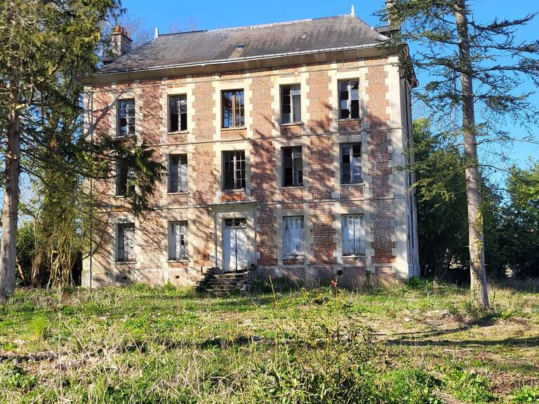 MAISON DE MAÎTRE À RESTAURER — photo 1