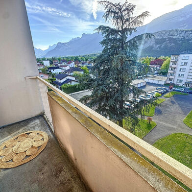 Appartement 3 pièces 90000 €