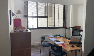 Bureau  44 m² à louer à Toulon (83000)