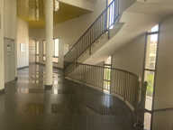 TOULON Est Champs de Mars. Bureaux climatisés , accessibles — photo 2