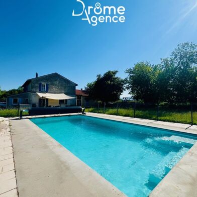 Maison 11 pièces 499000 €