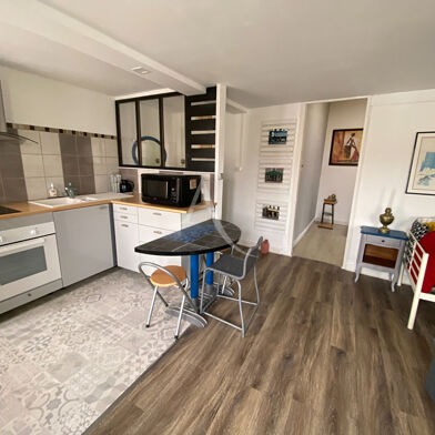 Appartement 5 pièces 267750 €
