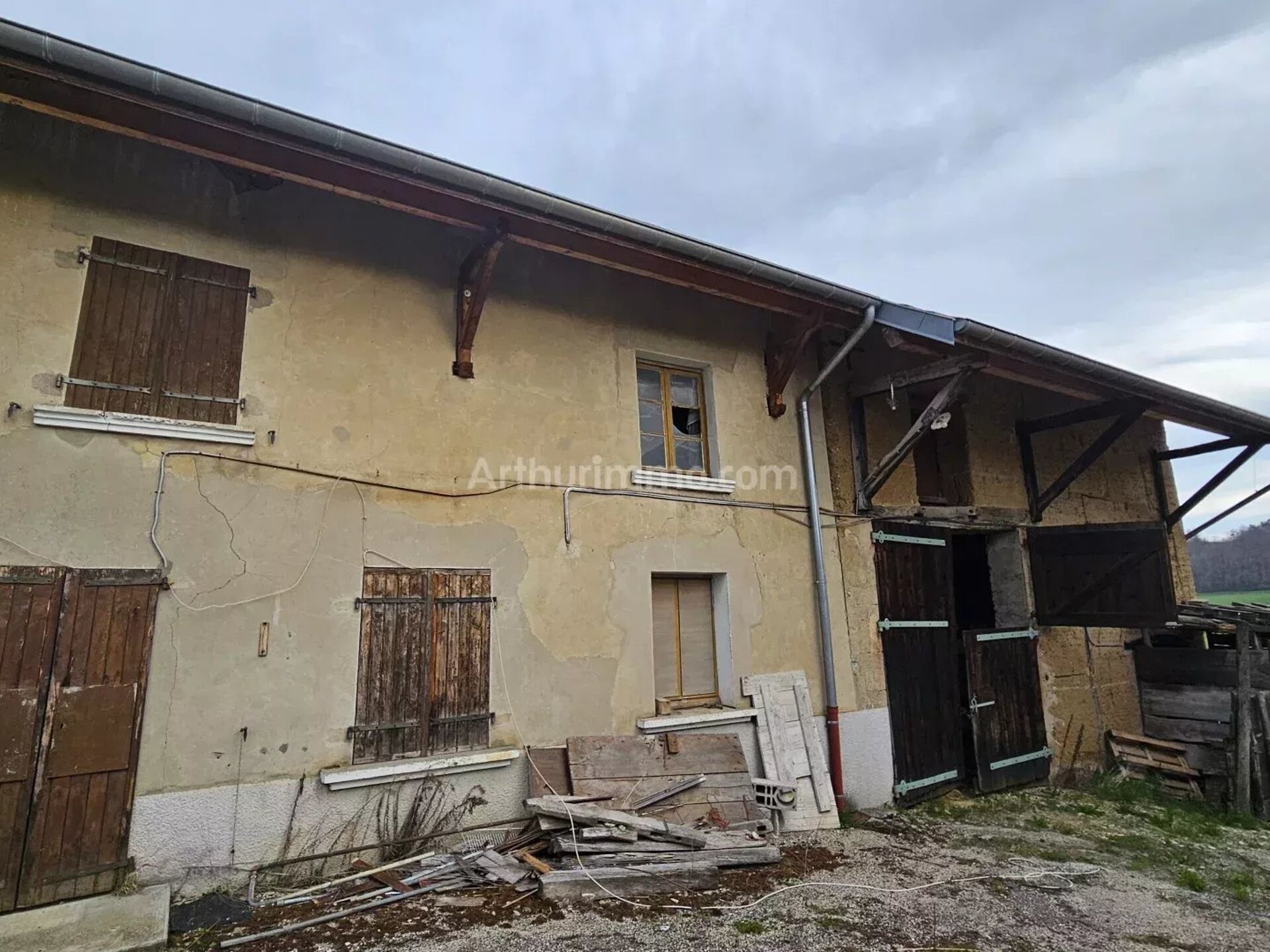 Maison 1 pièce 94 m² · à Les Abrets en Dauphiné · 94 m² · 157 250 €