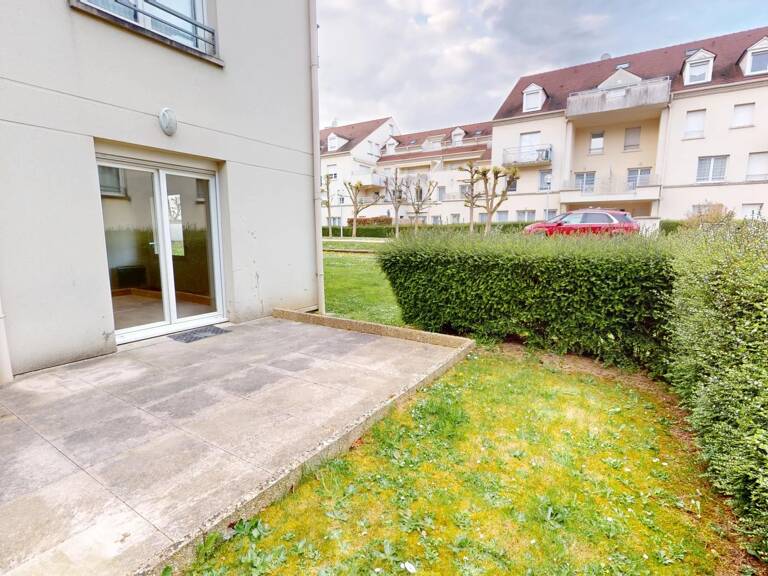 A LOUER - Appartement T2 CHARTRES GARE avec parking et terrasse — photo 1