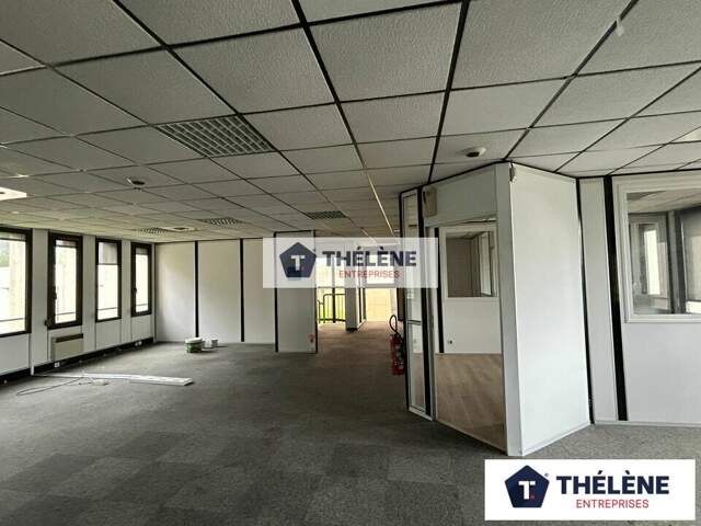 BUREAUX à VENDRE — photo du bien