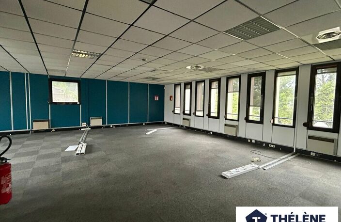 BUREAUX à VENDRE — photo 4