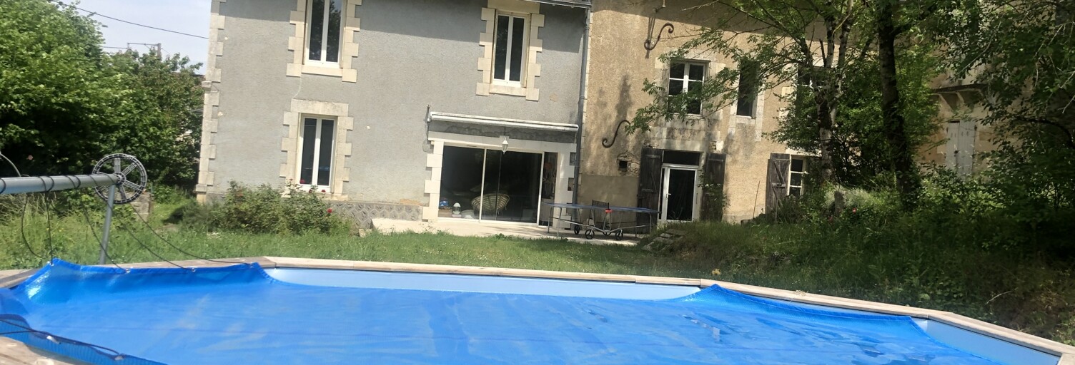 Maison 9 Pièces 205 m² à vendre à Chasseneuil-du-Poitou (86360)