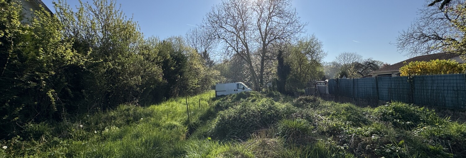 Terrain  1167 m² à vendre à Voulx (77940)