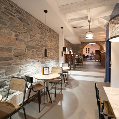 Immeuble  384345 €