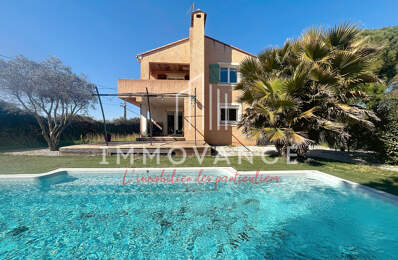 Villa de 190 m2 habitables sur une parcelle de 1077 m2 — photo du bien