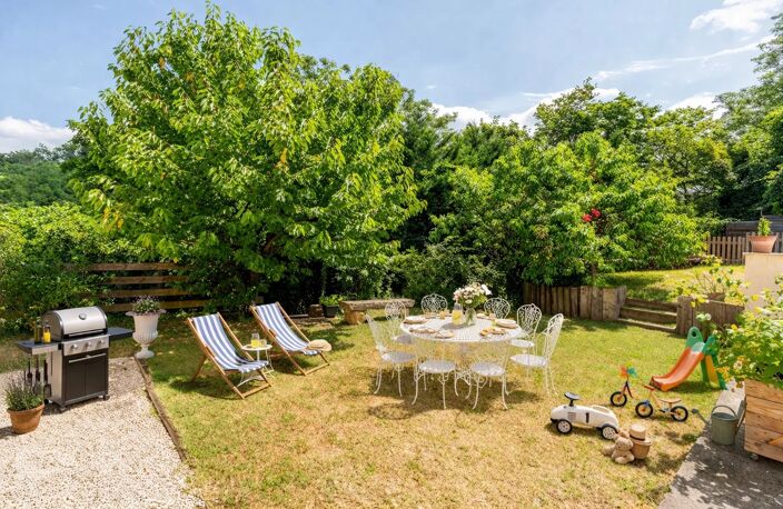 DARDILLY – Maison familiale de 135 m² sur 1000 m² de terrain — photo 2