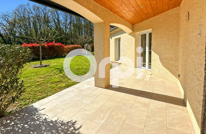 Confort et calme en Ardèche – Maison de 124,1 m² avec piscine commune — photo 2