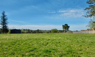 Terrain  2421 m² à vendre à Saint-Félix-de-Reillac-et-Mortemart (24260)