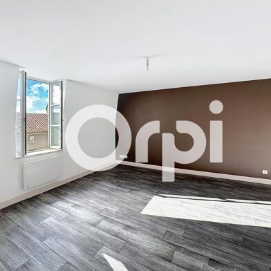 Appartement 3 pièces 470 €