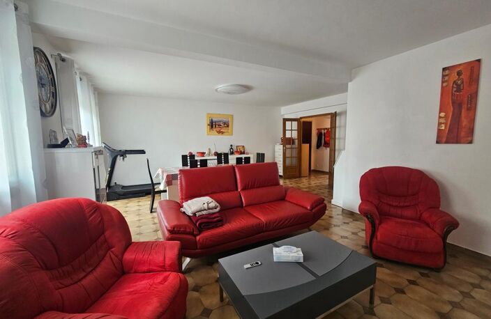 En centre ville de Balaruc-Les-Bains, appartement T4 climatisé avec garage — photo 2