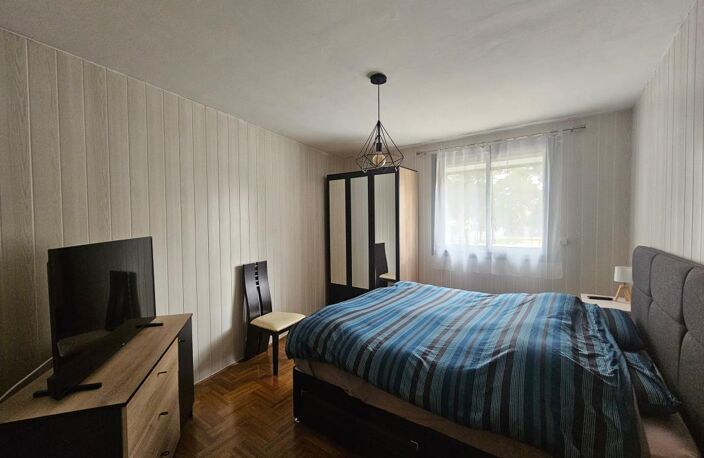 En centre ville de Balaruc-Les-Bains, appartement T4 climatisé avec garage — photo 5