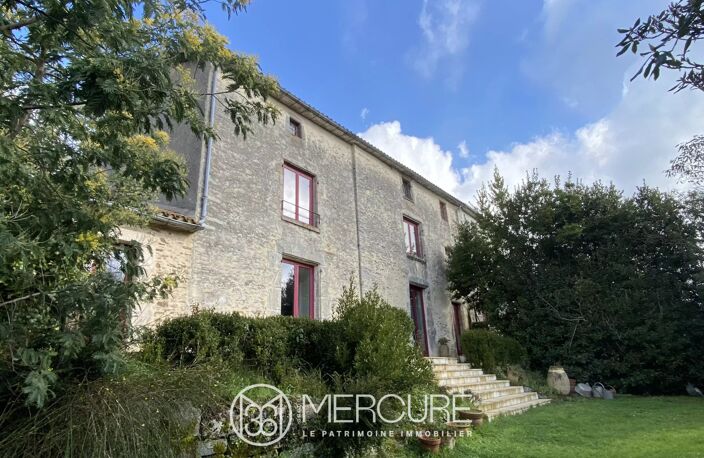 PROPRIETE MEDIEVALE DE CARACTERE — photo 2
