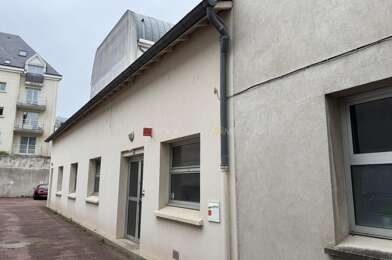 Bureau 6 pièces 349800 €