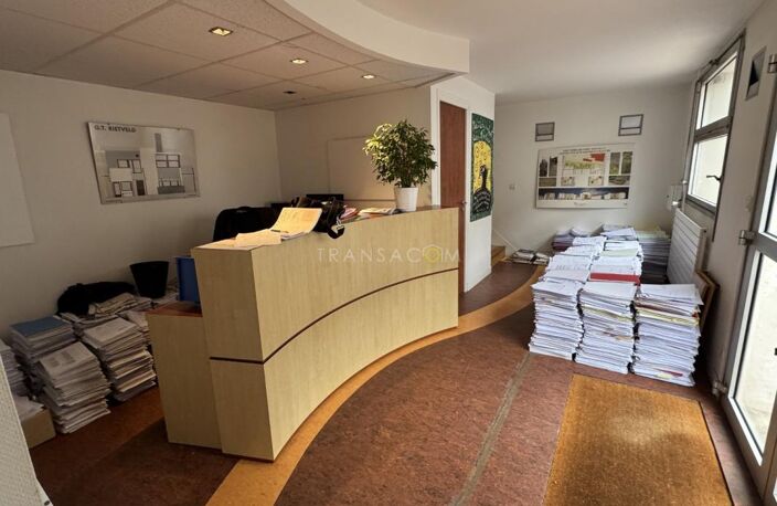 Bureau — photo 4