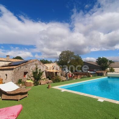 Maison 6 pièces 495000 €