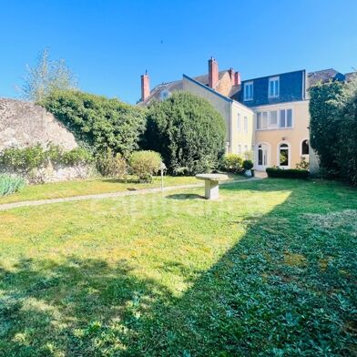 Maison 10 pièces 998400 €