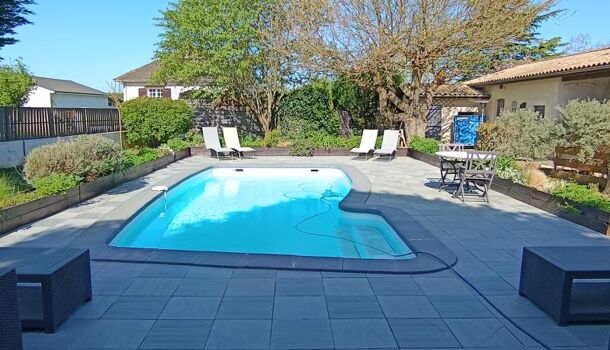 Villa / Maison 12 pièces  à vendre Ménesplet 24700